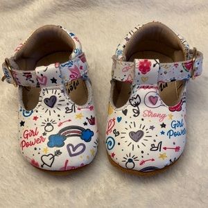 Monkey Feet 0-3 Girl Power T Straps Soft Sole EUC
